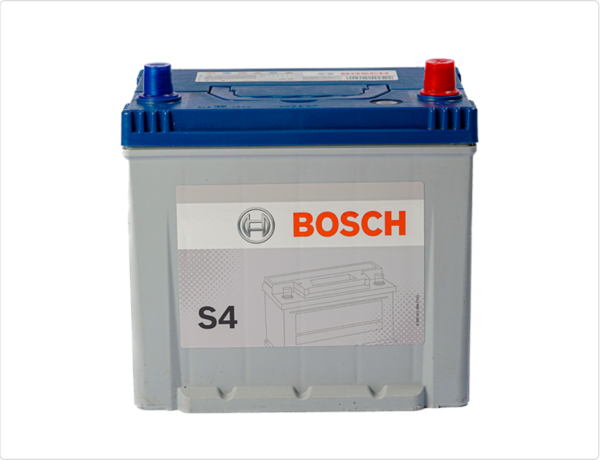 Batería Bosch S4 60Ah 55D23L